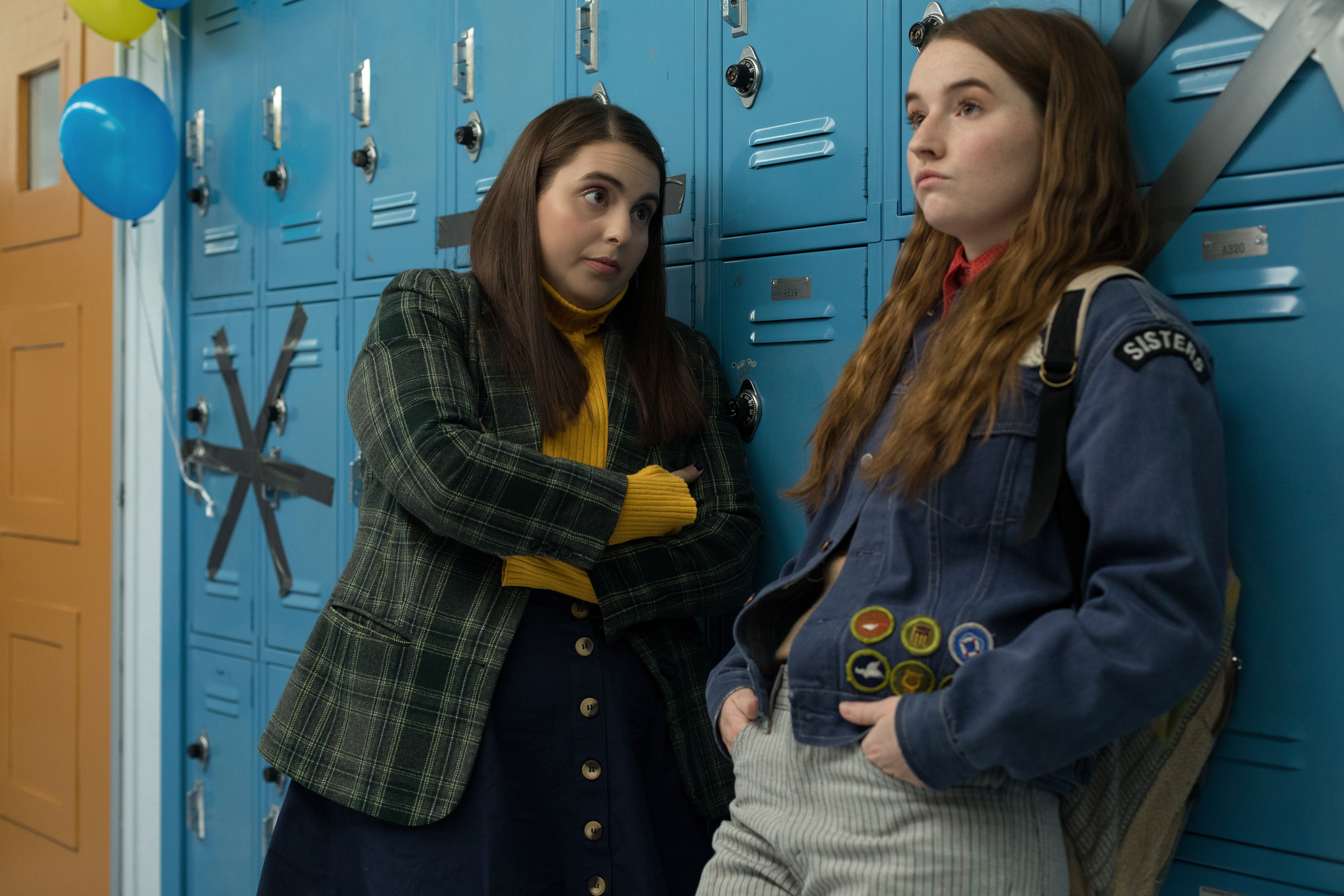 Movie Review: Nerds Realize That Good Grades and Partying Aren't Mutually  Exclusive in the Goofy and Sweet 'Booksmart